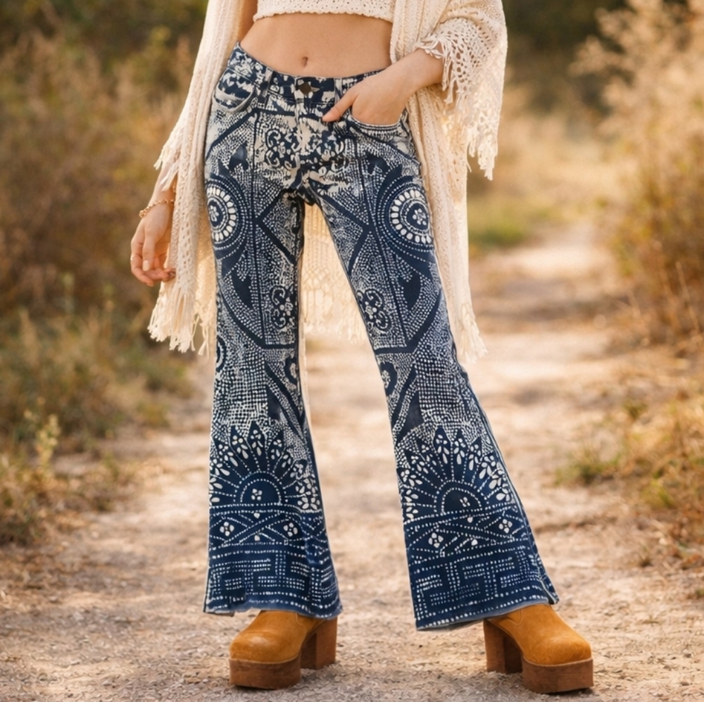 Free People Discharge Bali Flare Jeans Blue Boho Hippie Low Rise Size 24